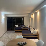 Hermoso Apartamento Recien Remodelado Zona Top